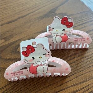 Sanrio Hello Kitty Pink and Red Resin Hair Claw Clip Set